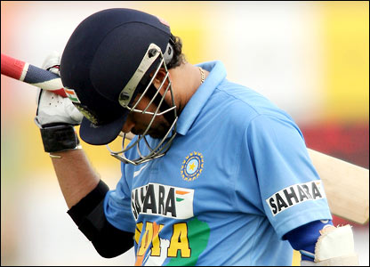 tendulkar out.jpg