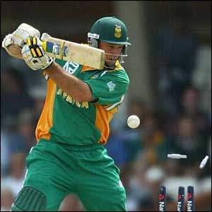 smith-bowled.jpg